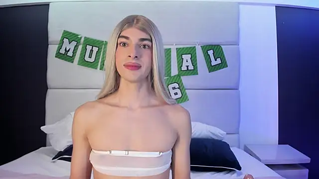 PerlaRogerss_ élő XXX-chatje