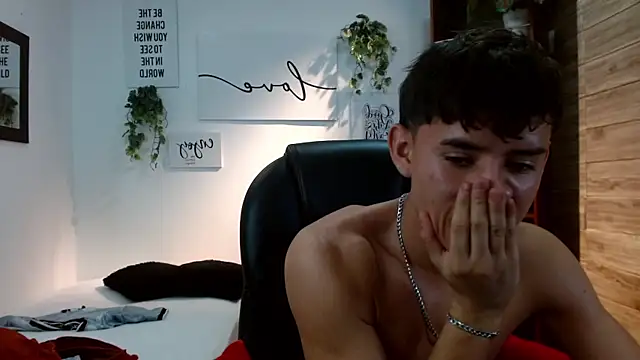 Онлайн чат XXX Ryan_grayx