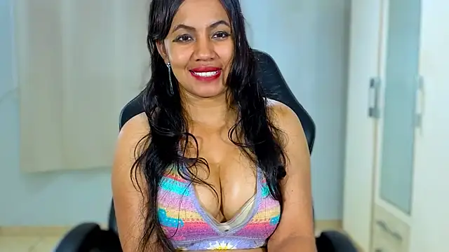FannyXhot – Naživo XXX chat