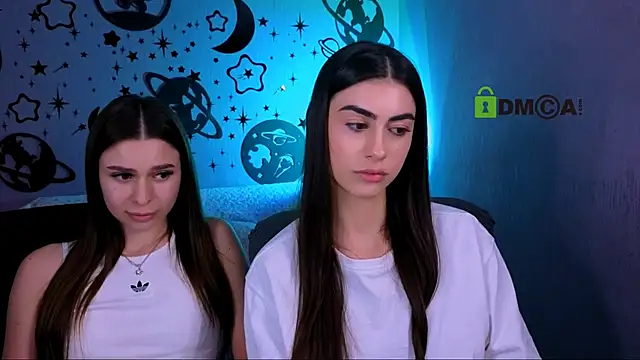 flora_ri live XXX chat