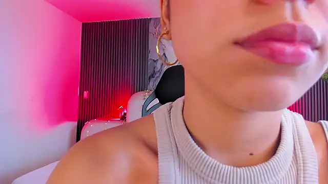 CarolineFyre 现场XXX聊天
