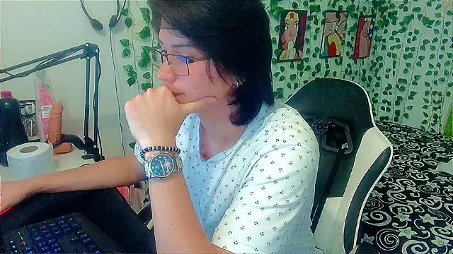 XXX chat uživo modela Andy_gray