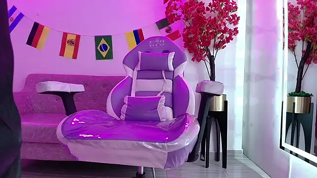 Rainy_doll's Live XXX Chat