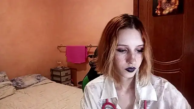 SirenFrost Adlı Modelin Canlı XXX Sohbeti