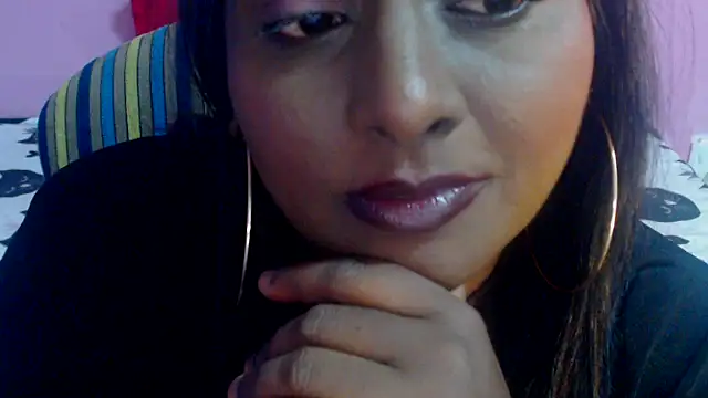 INDIANSIN2's Live XXX Chat