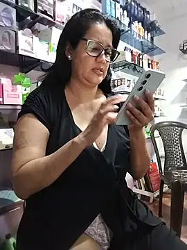 Živý XXX chat keilymadam