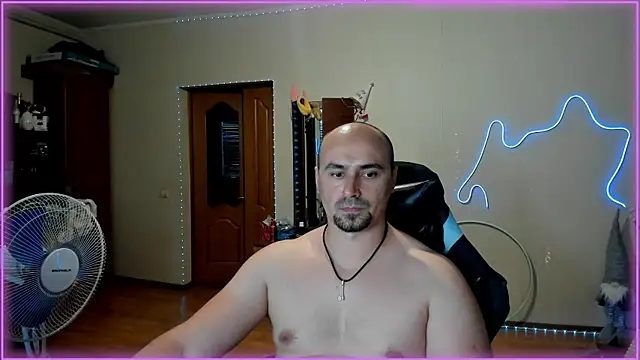 -SexyDaddy- Live XXX-Chat