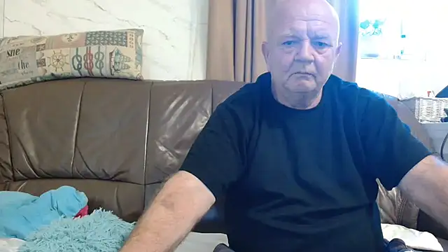 fullballs6 Webcam show