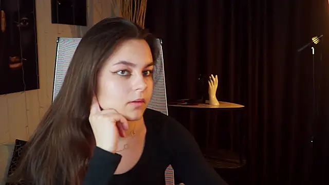 FrancescaCavaliere Adlı Modelin Canlı XXX Sohbeti
