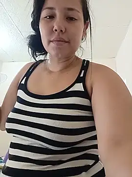 LaDiabla_31's Live XXX Chat