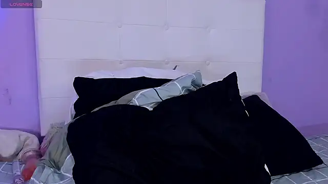 Charlotte11-11 Chat XXX live