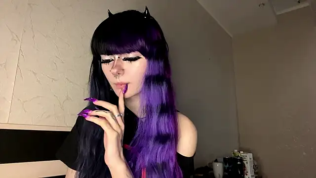 Chat +18 de HolyCute ao vivo