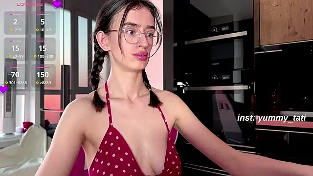 YummyTati Chat XXX live