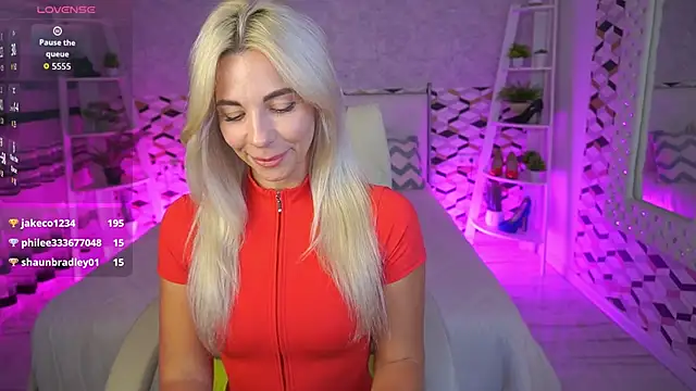 BellaRayyy Chat XXX in diretta