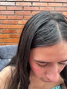 LilyRossi_'s Live XXX Chat