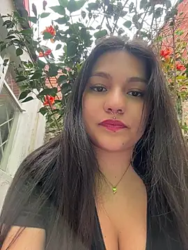 Emily_Gomezz Obrolan Langsung XXX