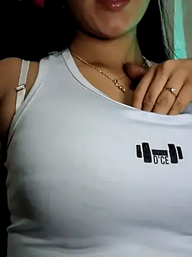 Chat +18 de RaychelClark ao vivo