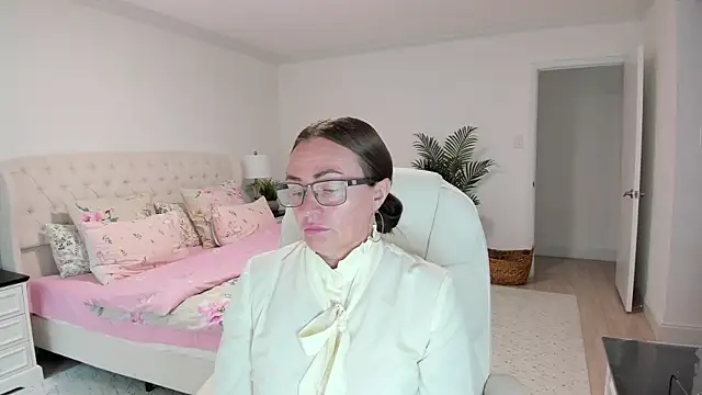XXX chat uživo modela Vika73