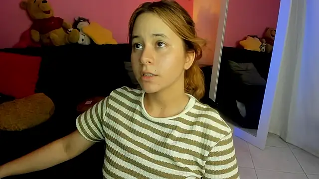 agnes_213 XXX чат на живо