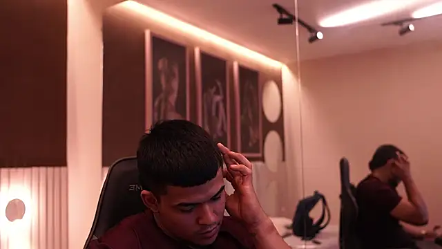 XXX chat uživo modela Thiago_Valente