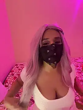Lucey_001's Offline XXX Chat