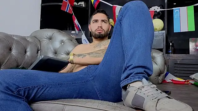 Chatroom XXX en direct de matteosantos