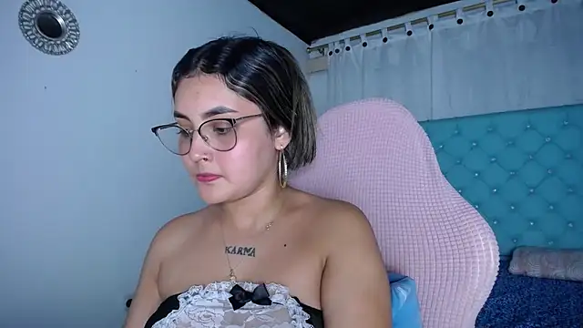 kathe-mills235 Chat XXX in diretta