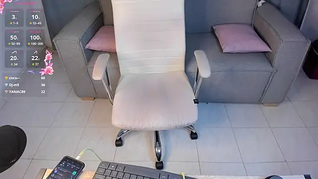 Nayla_Luxe 现场聊天室