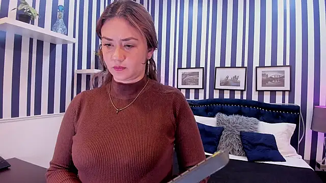 Chat XXX en directo de TherezaLarson