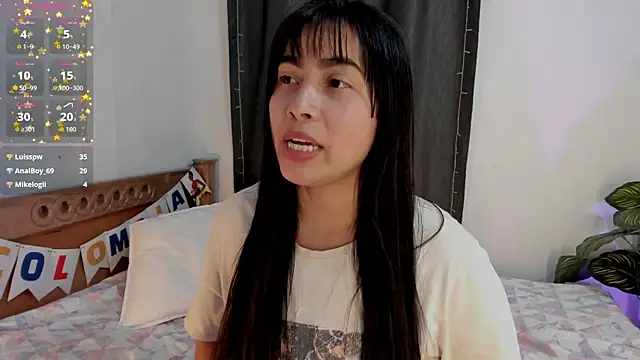 Andrea-Oss' Live XXX Chat