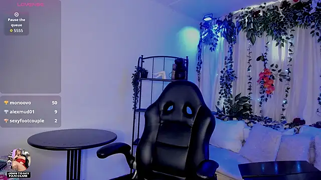 Chat +18 de karol_elegance_ ao vivo