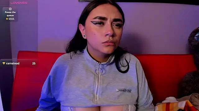Lucyy_tits XXX чат на живо