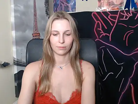 StrangerGi Chat XXX in diretta