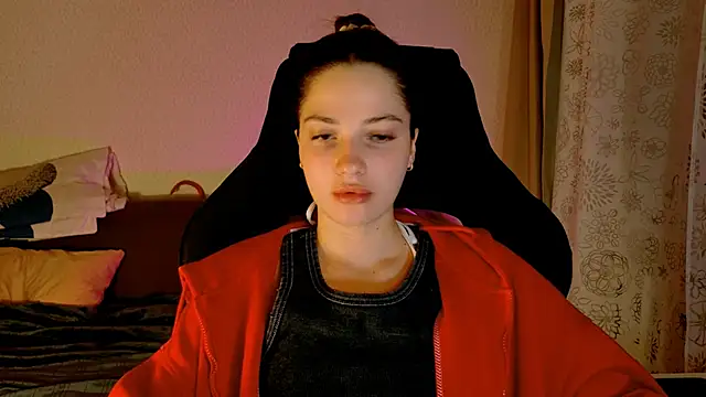 KiraVair live XXX chat