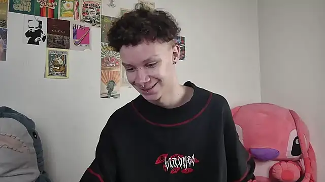 cactusdwarf élő XXX-chatje