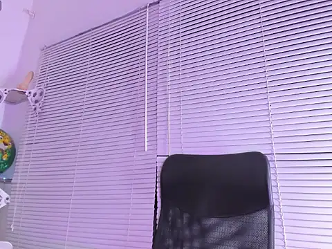 Онлайн чат XXX IvyKarter