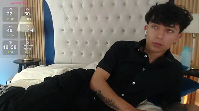 Aiden_Rivers_ 라이브 XXX 채팅