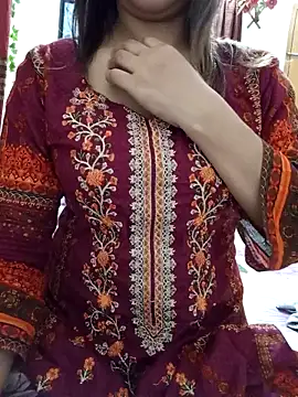 Chat +18 de Tanha18 ao vivo