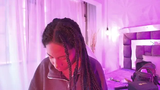 Queen_perla_ Chat XXX live