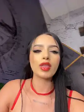 צ'אט XXX בשידור חי של BustyAngelXXX