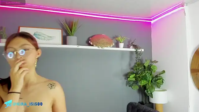 Kira_Exe_ Live XXX-chat