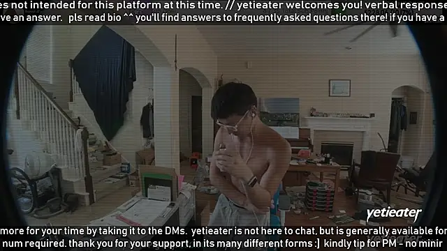XXX chat uživo modela yetieater