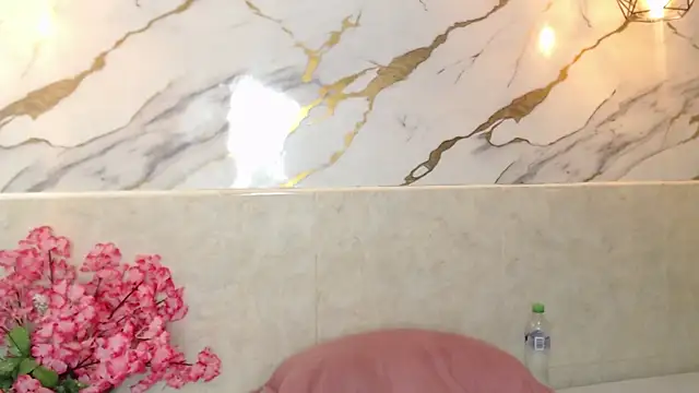 Sahaara Chat XXX in diretta
