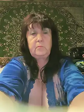 CrystalLime6411's Live XXX Chat