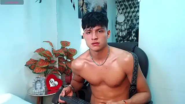 drago_ivan Adlı Modelin Canlı XXX Sohbeti