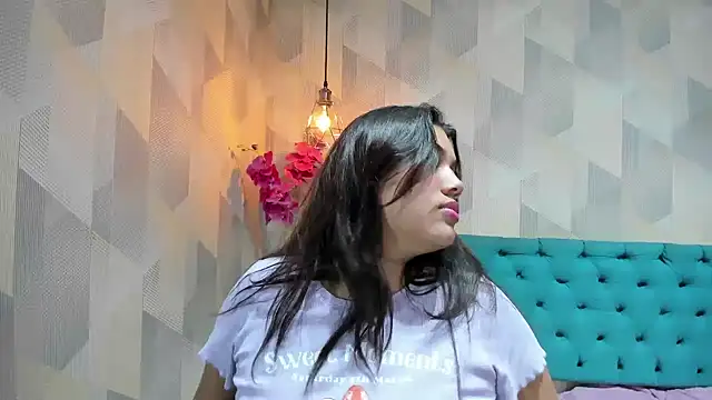 LindaBreeS' Live XXX Chat
