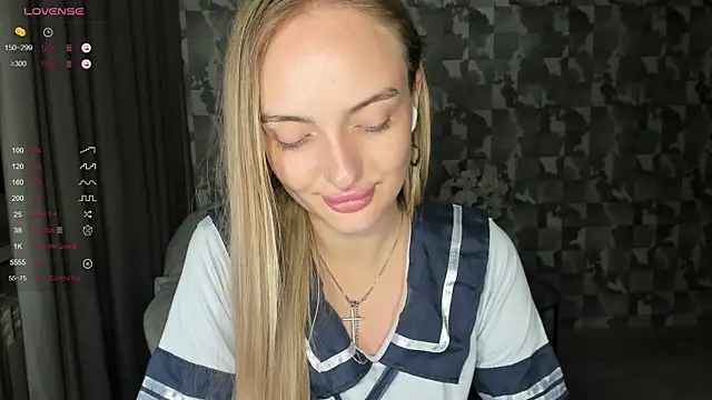 Chat +18 de A_delina ao vivo