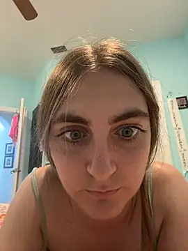 הופעת וובקאם של prettykitttty