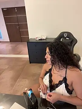 Shurabign Live XXX chat