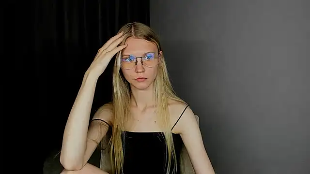แชท XXX สดของ PhoebeMay